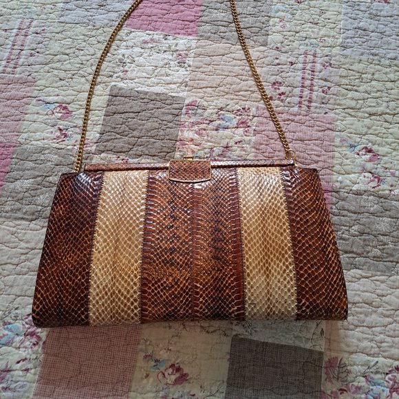 Vintage Ingledew snake skin purse, gold chain strap. - Picture 2 of 10